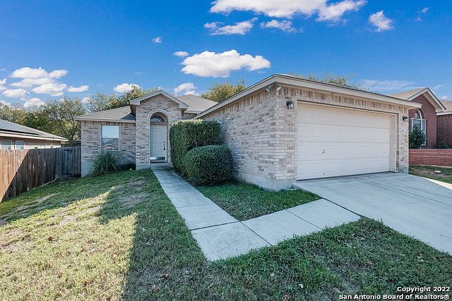 1st image of 642 Heritage Way