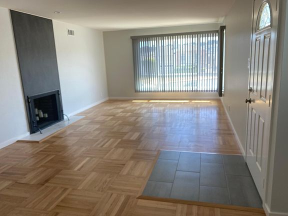 5th image of 204 Higate Dr
