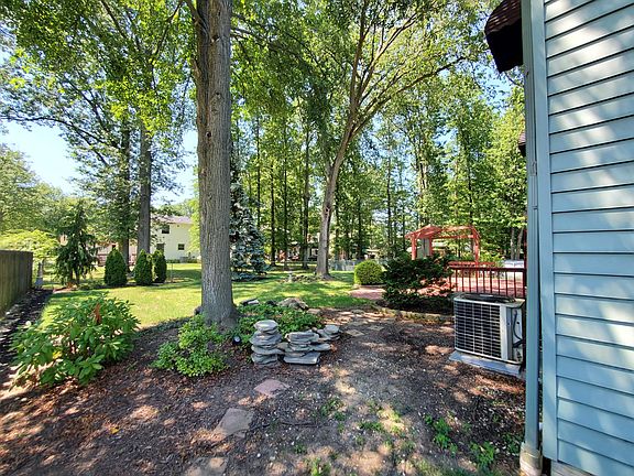 5th image of 4154 Fielding Dr