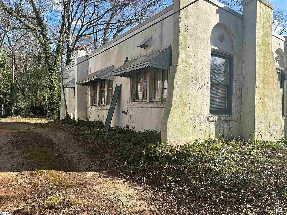 2nd image of 385 Winsmith Ave