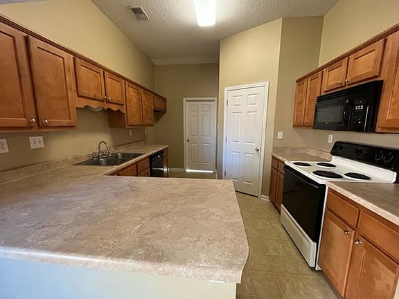 2nd image of 717 Burton Ln
