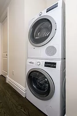 Rented by Avenues Real Estate | media 38