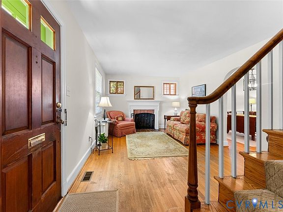 4th image of 4018 W Grace St