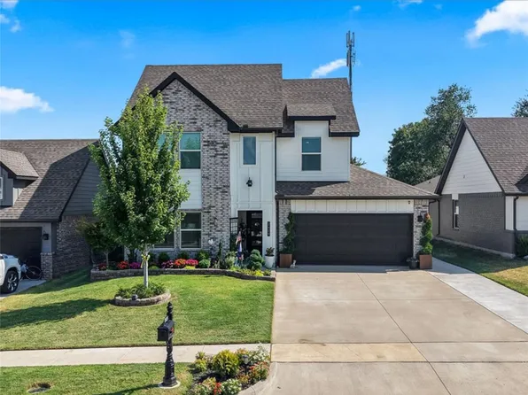 2429 W Charleston St, Broken Arrow, OK 74011
