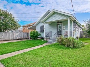 89 Crislaur Ave, Harahan, LA 70123