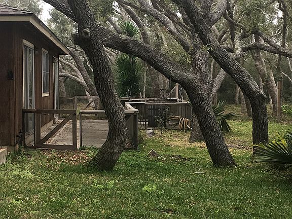2nd image of 1124 Heron Ln