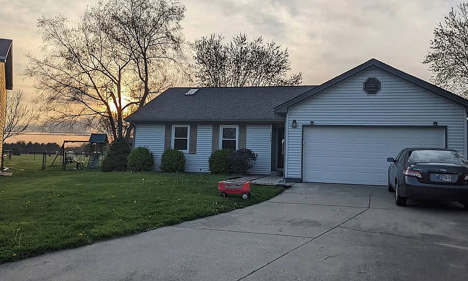 1st image of 3958 Villa Dr
