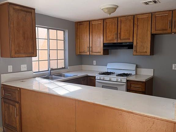 2nd image of 38657 25th St E
