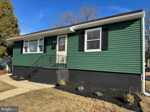 48 S Oak Ave, Mount Ephraim, NJ 08059