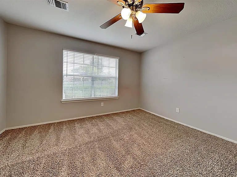 26010 Richards Rd — Photo 9