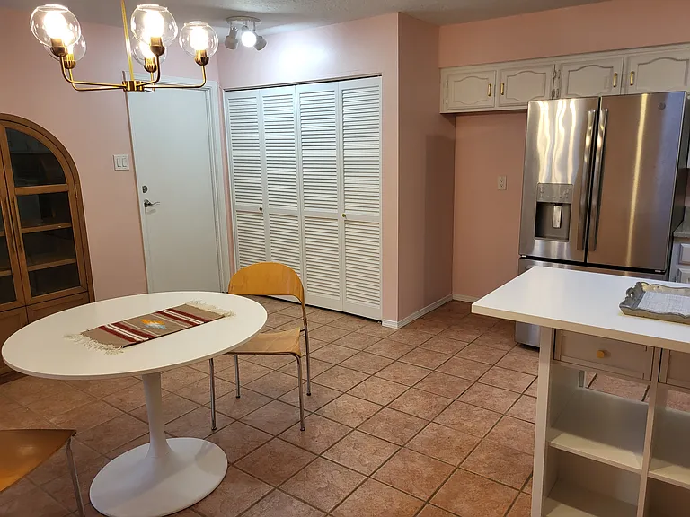 Breakfast Room