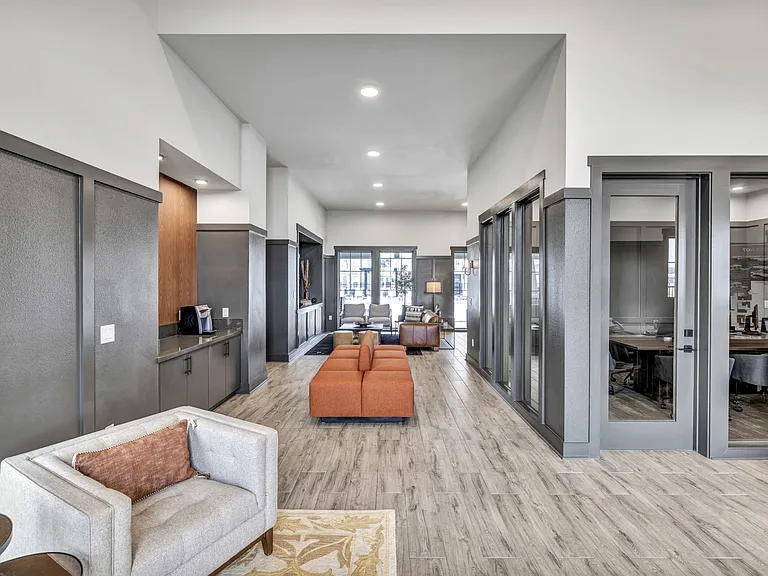 Seven07 Lofts — Photo 36