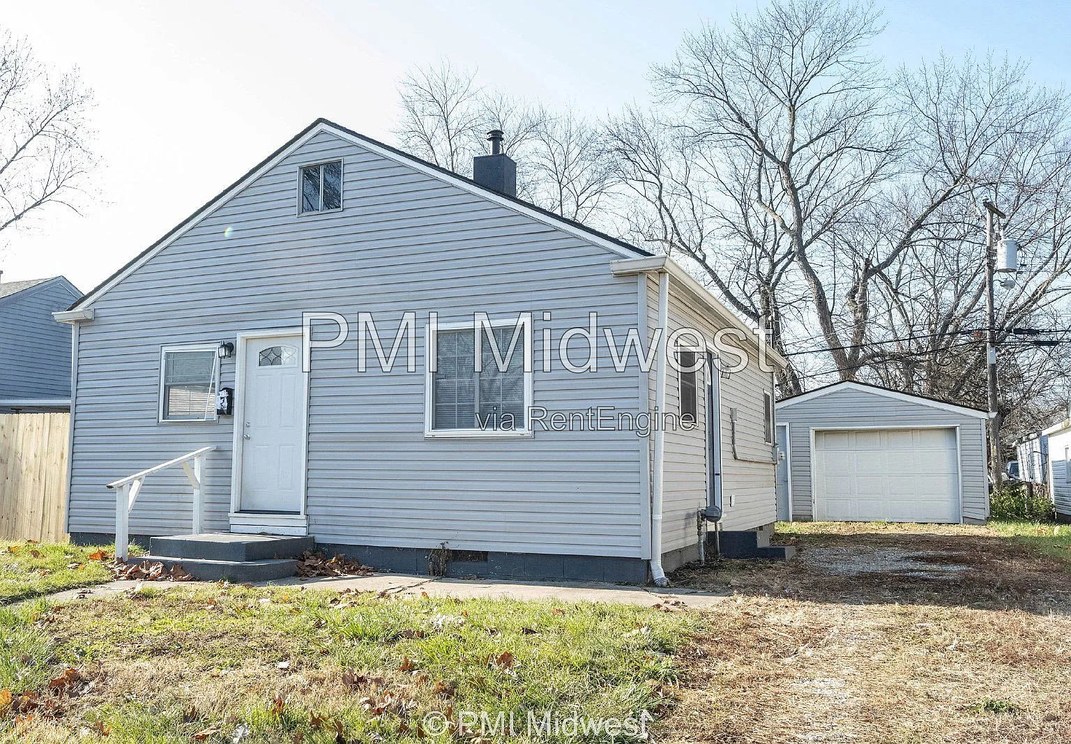 2 bed, 1.0 bath, 725 sqft, $1,095 — Photo 2