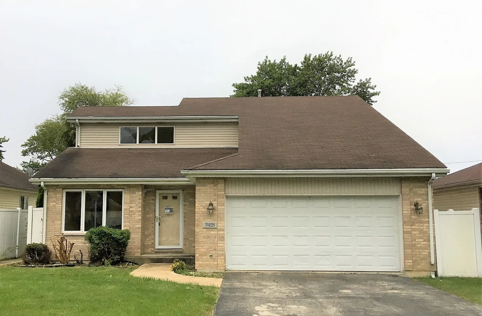 3428 Loverock Ave photo 1