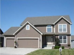 10822 N Richmond Ave, Kansas City, MO 64157