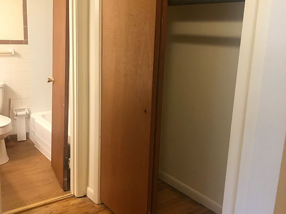 5th image of 2433 Old Knoxville Pike #2433