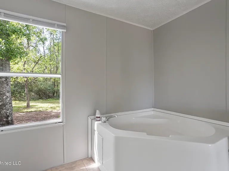 11612 Independence Rd — Photo 14