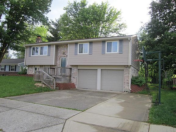 3rd image of 7218 Chimney Rock Ct