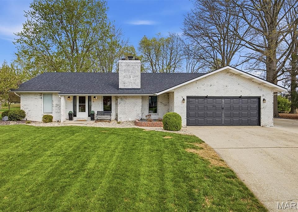 1st image of 484 Pike Dr W