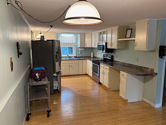 5th image of 84 Tall Pines Drive