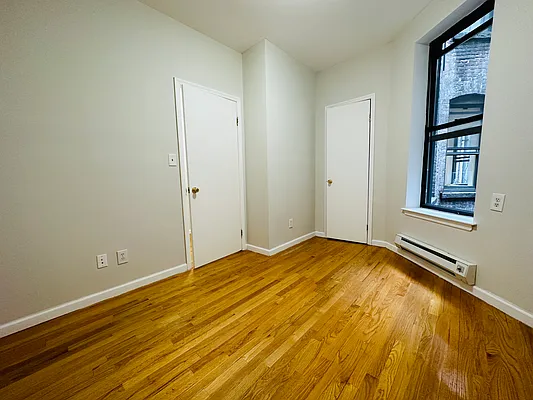 Rented by DeSimone Real Estate | media 4