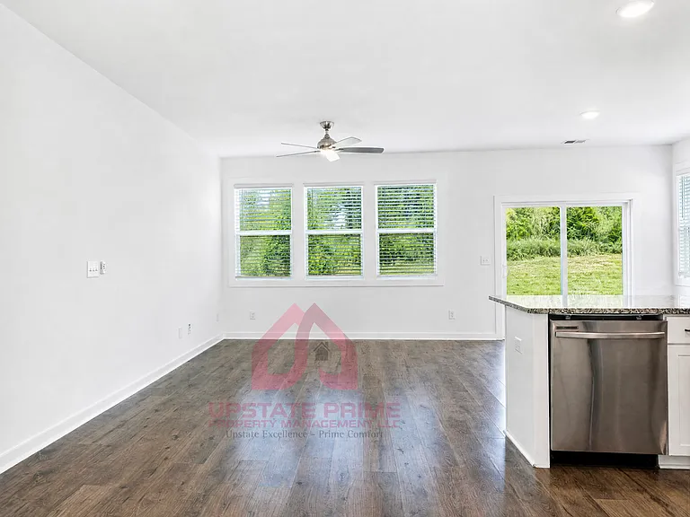 1455 Darrowby Way — Photo 8