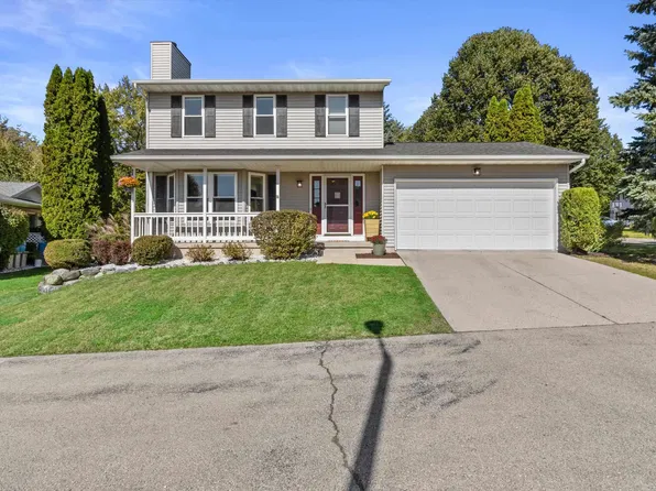 2 Salina Ct, Madison, WI 53719