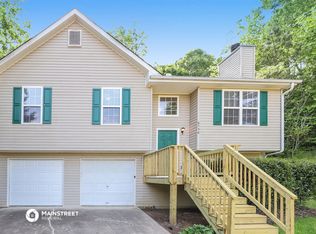 6756 Spring Head Dr, Flowery Branch, GA 30542