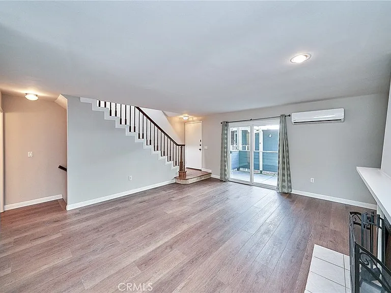 21901 Moneta Ave #10 — Photo 11