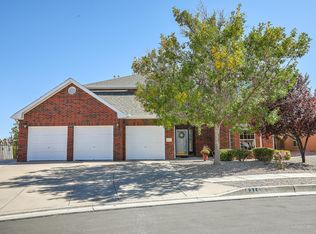 8316 Hillsboro Ct NW, Albuquerque, NM 87120