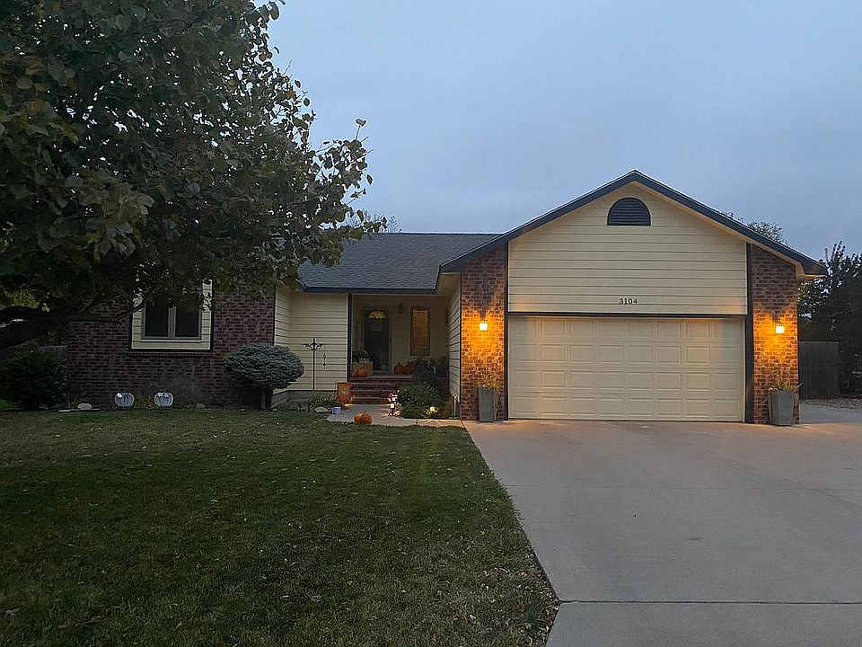 1st image of 3104 Foxfire Dr
