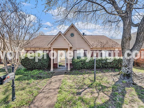 3rd image of 1664 Raybrad Dr