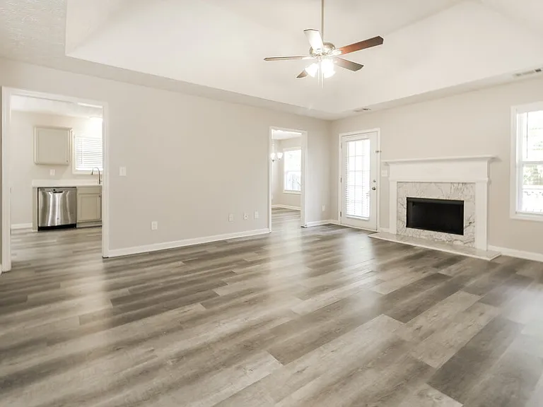 229 Clearwater Dr — Photo 4