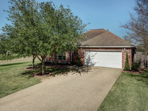 2388 Kendal Green Cir, College Station, TX 77845