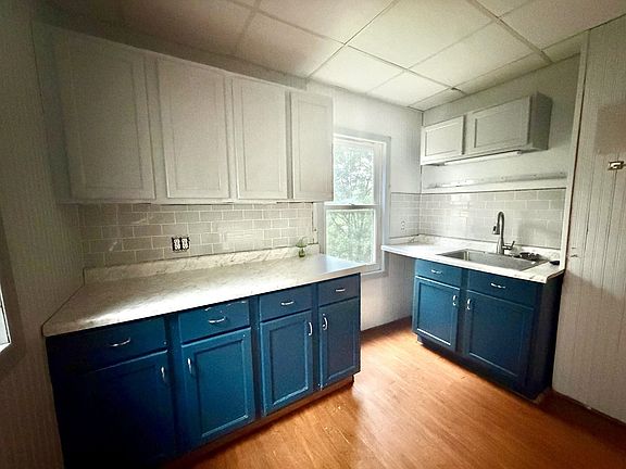 3rd image of 134 Dewhurst St
