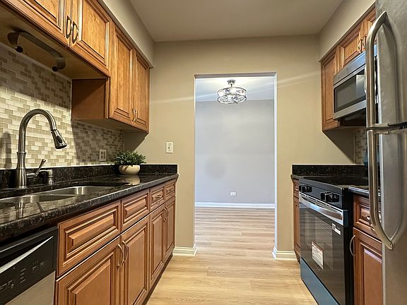 2nd image of 1045 S Evergreen Ave #102