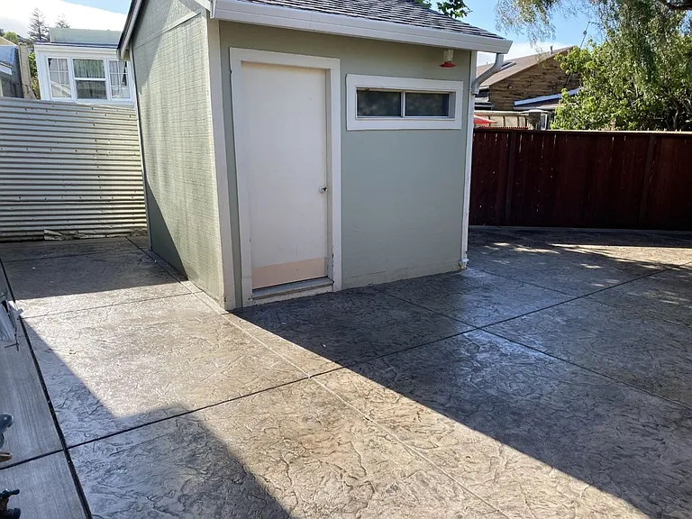 256 Mariposa St — Photo 15
