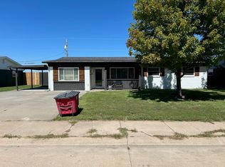 5818 Hemlock Dr, Great Bend, KS 67530