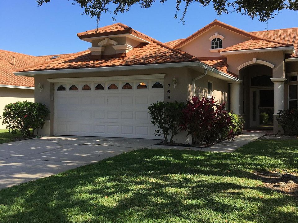 1st image of 7697 Candlewick Dr #0