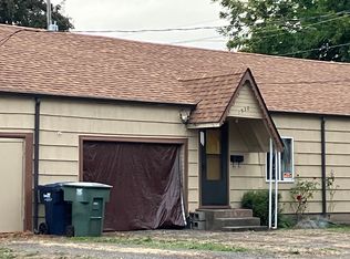 1530 9th St, Springfield, OR 97477