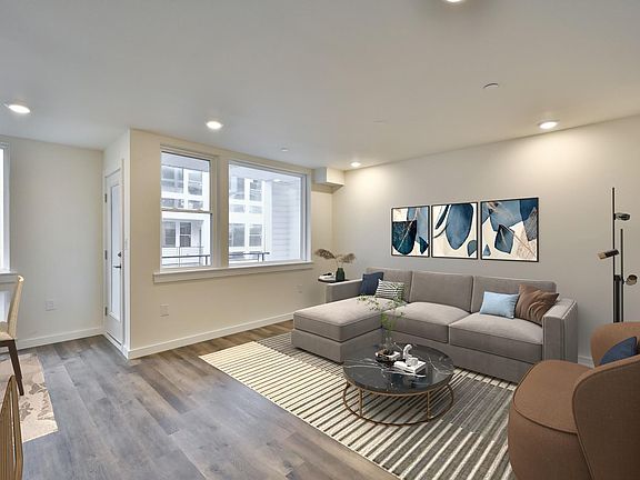 2nd image of 1500 N Randolph St #7