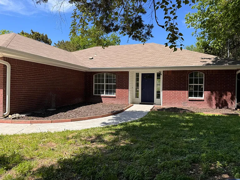 3702 Broken Bow Rd — Photo 1