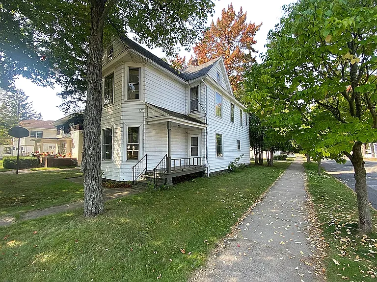1602 Emerson St #1 — Photo 1