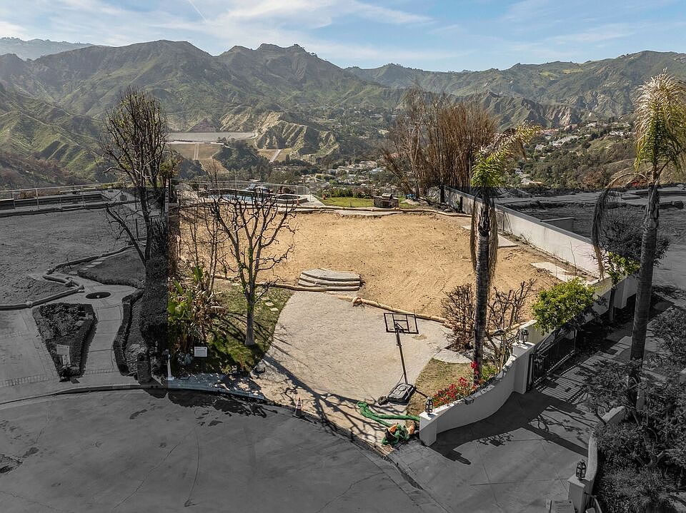 1st image of 1117 Cumbre Alta Ct