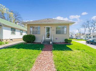 1225 Loeser Ave, Jackson, MI