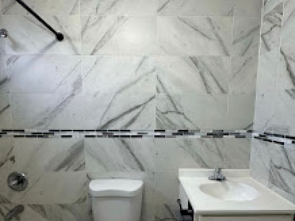 2nd image of 30 Gladstone Ave #2L
