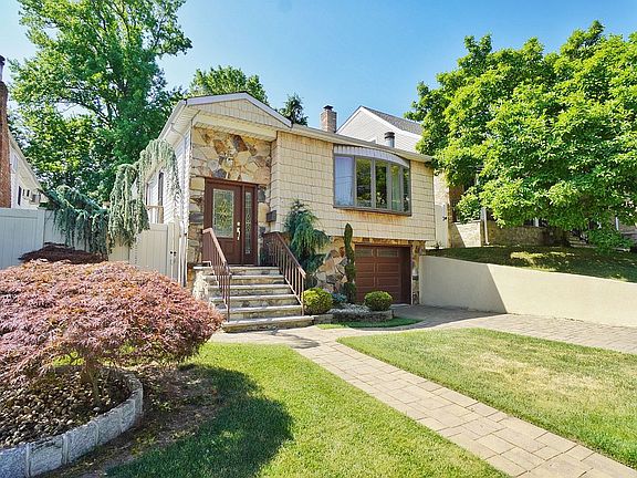 3rd image of 84 Ramona Ave