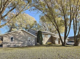 336 Wintergreen Dr, Omro, WI 54963
