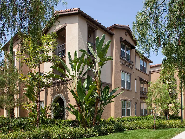 Quail Hill Apartment Homes — Photo 9