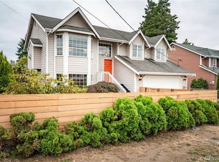 1909 SW 98th St, Seattle, WA 98106